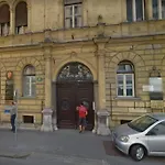 Spacious In Historic Centre & Free Parking Apartament
